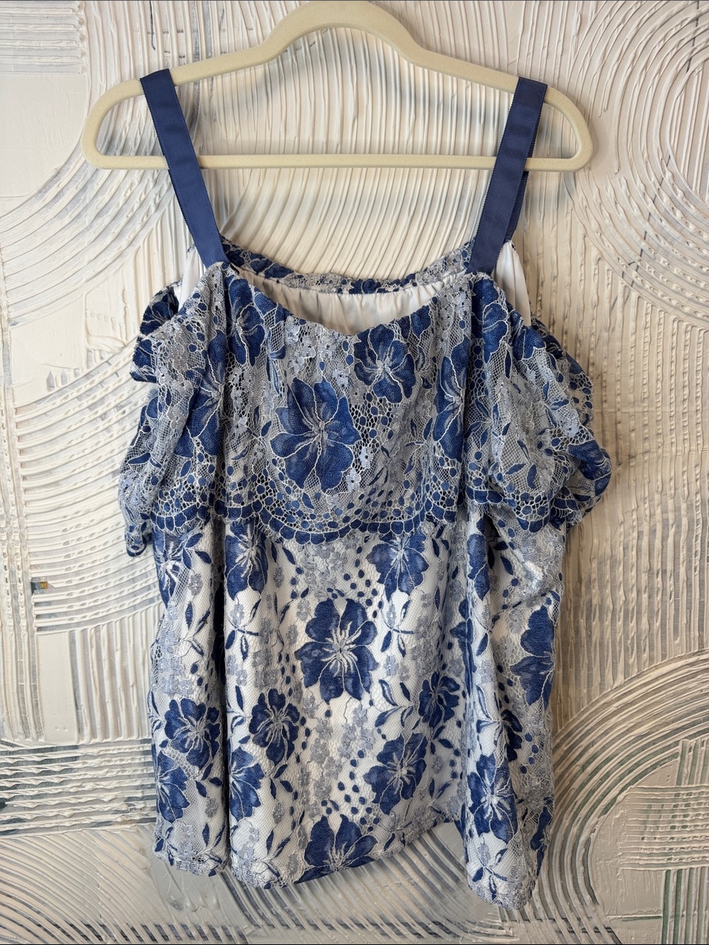 Lane Bryant Blue Floral Lace-Trim Cold Shoulder Camisole N0480 - Picture 7 of 9